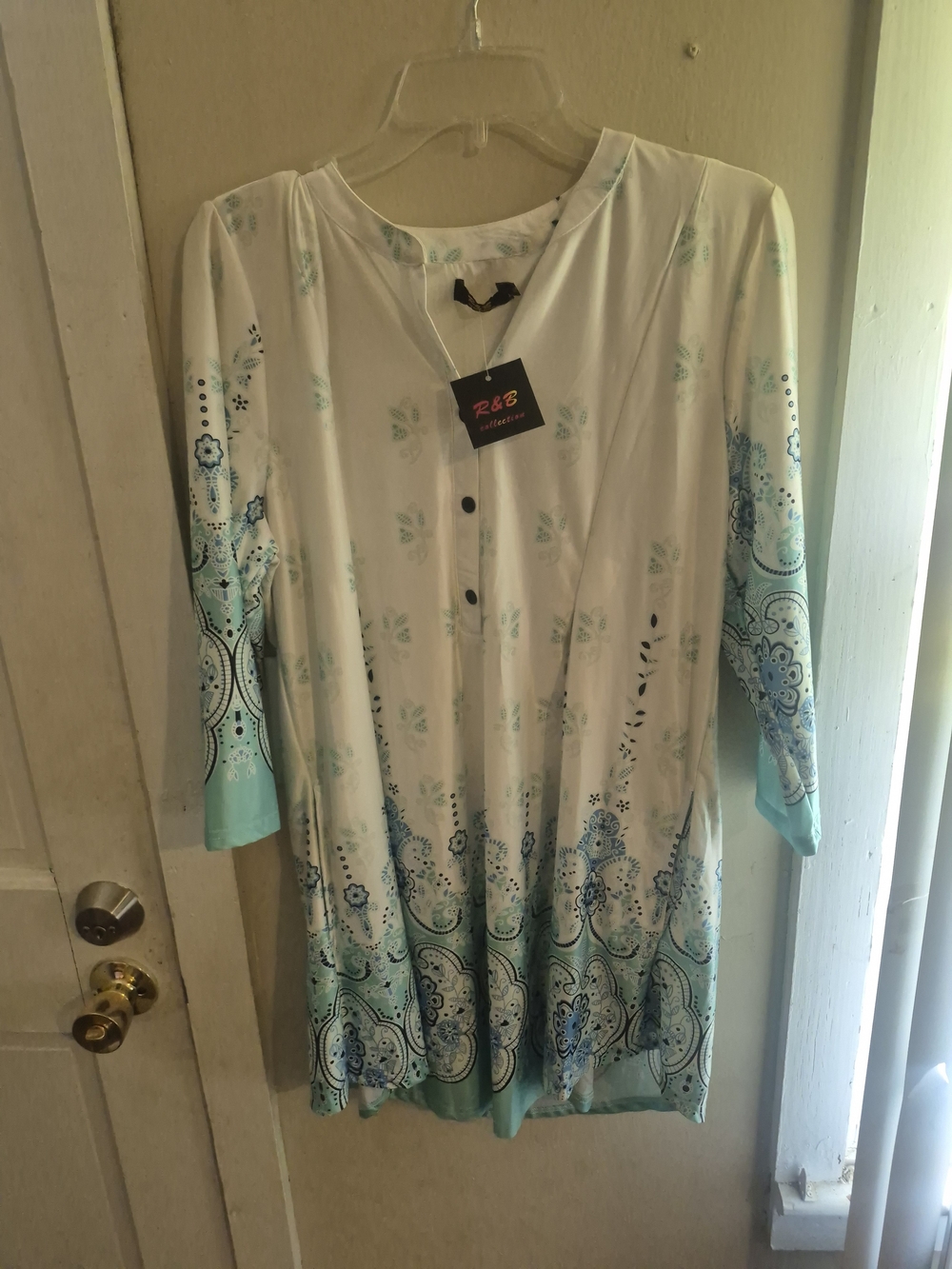 R&B Collection White & Aqua Printed Women's Tunic